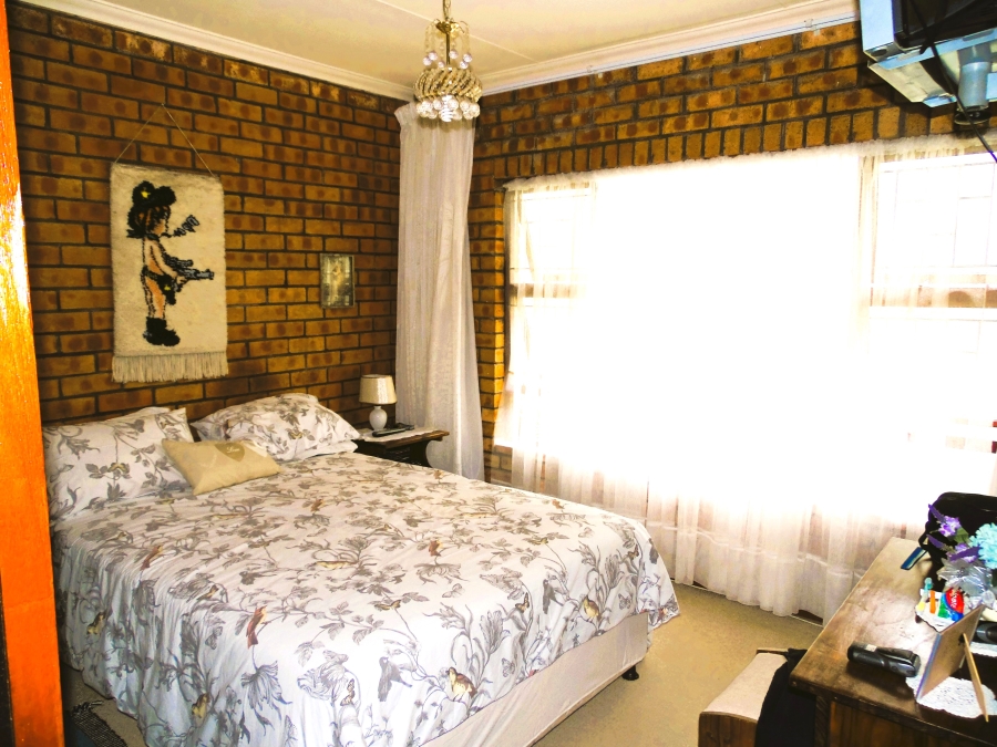 9 Bedroom Property for Sale in East Bank Eastern Cape